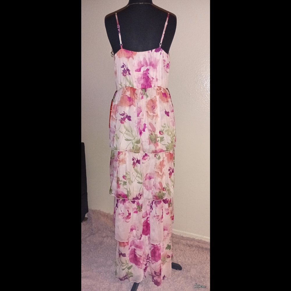 🆕 Dress ❤ - Picture 2 of 4